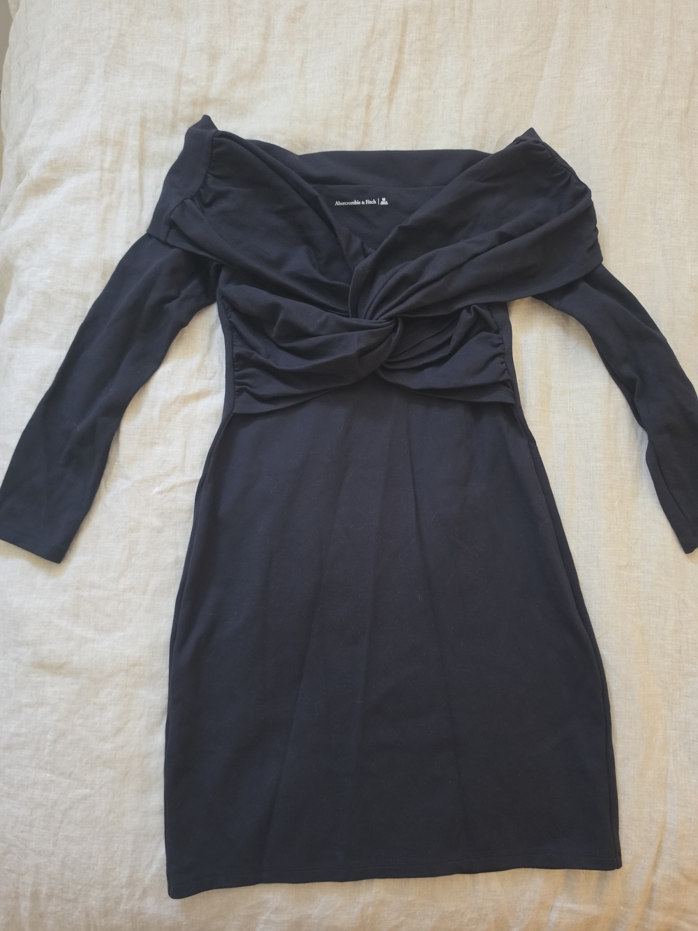 Abercrombie & Fitch Black Long-Sleeve Twist Front Dress